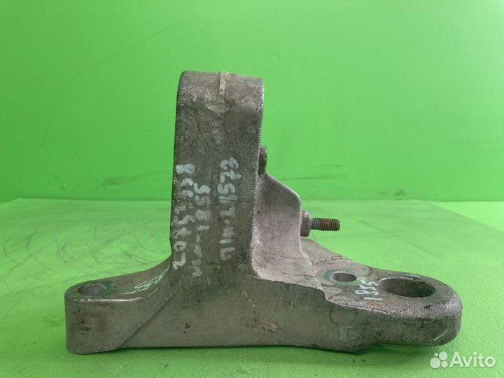 Кронштейн двигателя volvo FH13