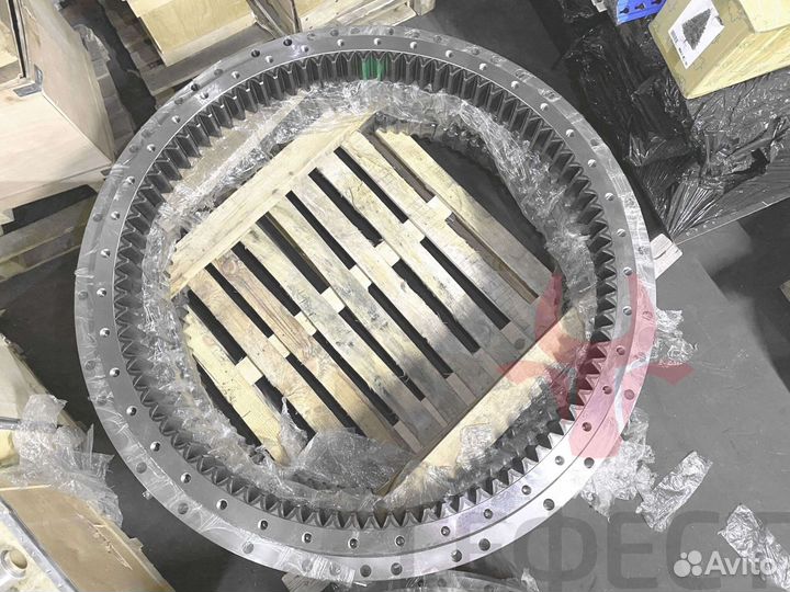 Поворотный круг Hyundai R330LC-9 81Q9-01021