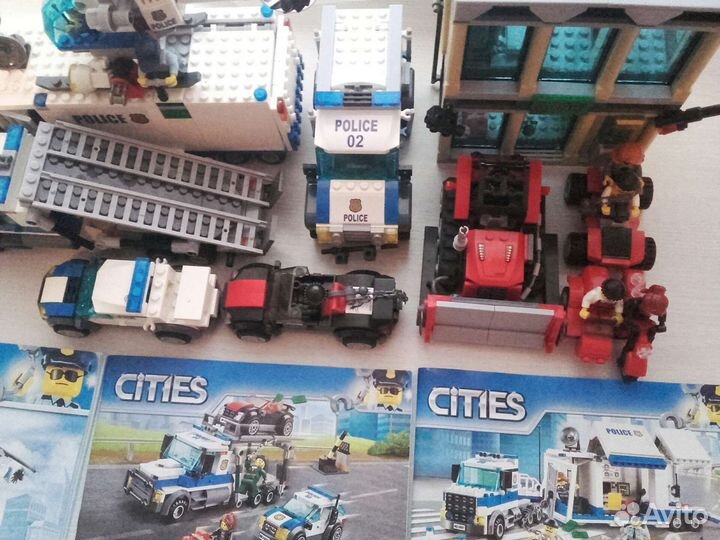 Lego cities,3 набора с инструкциями,2017г.оригин
