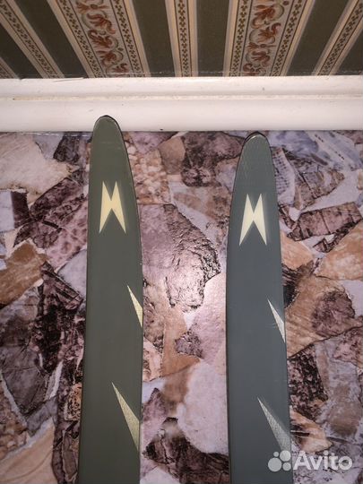 Беговые лыжи