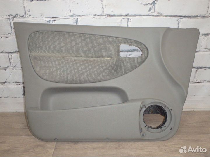 Обшивка двери передней левой Scenic Сценик