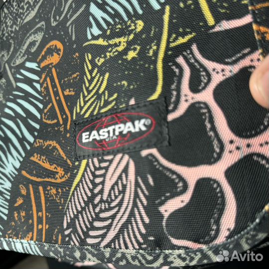 Cумка eastpak через плечо