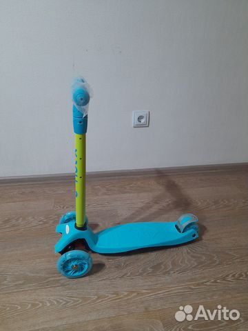 Самокат детский новый
