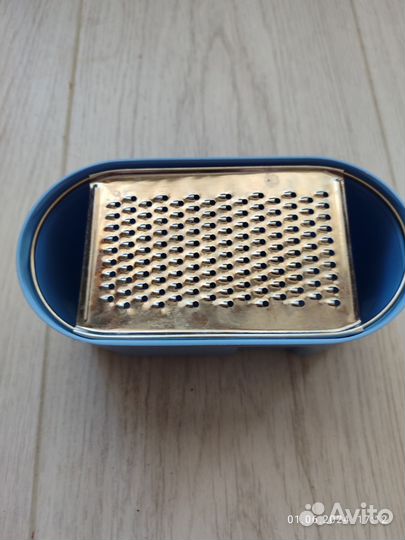 Терка с ёмкостью с 2 насадками