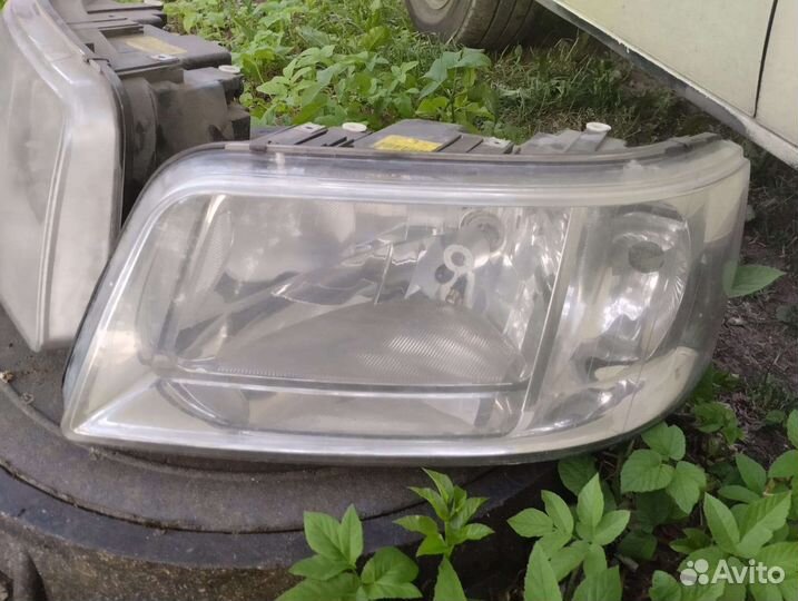 Фары на volkswagen transporter t5