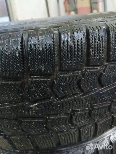 Pirelli Ice Zero 215/55 R17 101