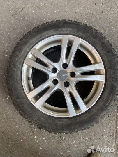 Michelin X-Ice North 4 205/55 R16 94T