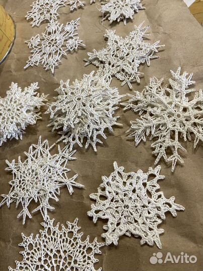 Снежинка вязаная