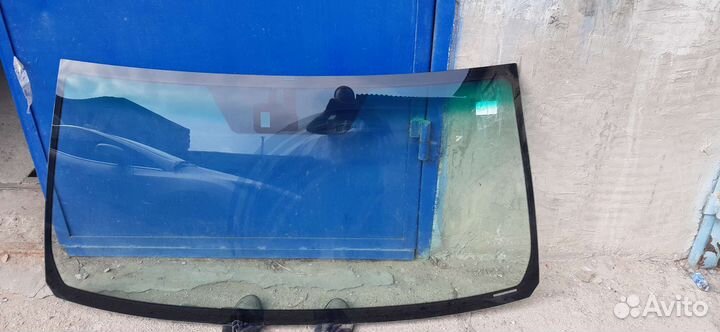 Лобовое стекло lexus lx 570 (08-15)