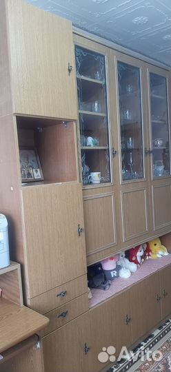 Продаю стенку, сервант