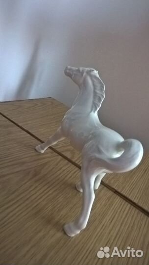 Статуэтка конь,лошадь.Керамика