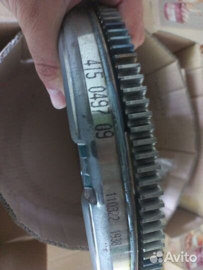 Маховик LUK 415049709