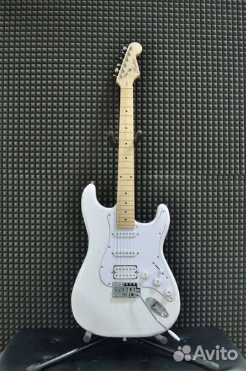 Электро гитара новая stratocaster