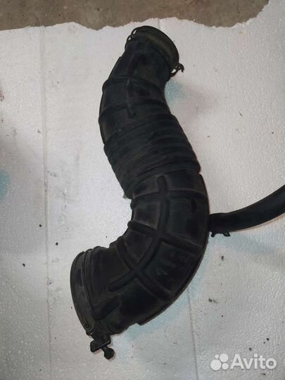 Hyundai grand starex патрубок воздухоочистителя