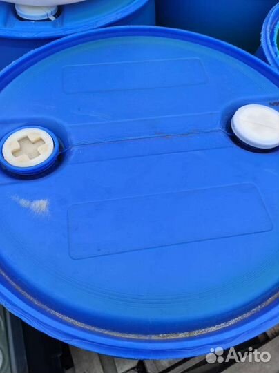 Бочка пластиковая бу 227л