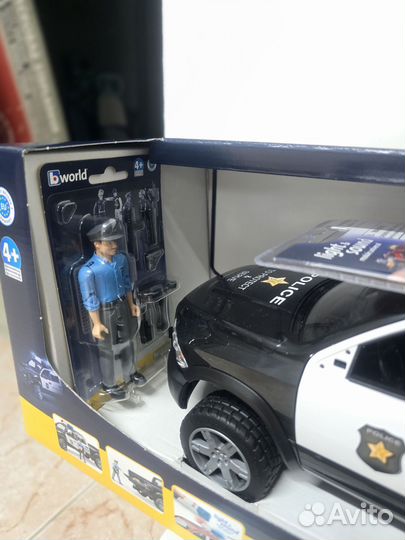 Полицейский Пикап Bruder Новый