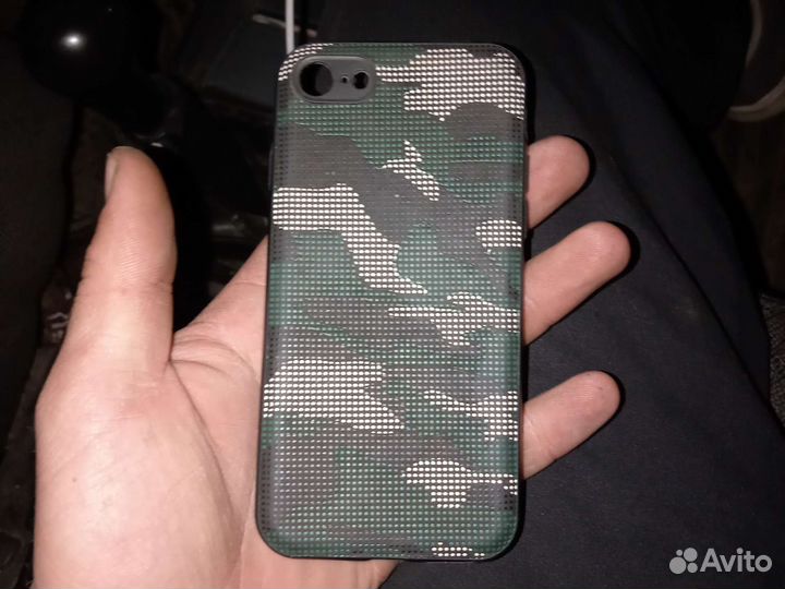 Чехол на iPhone 7