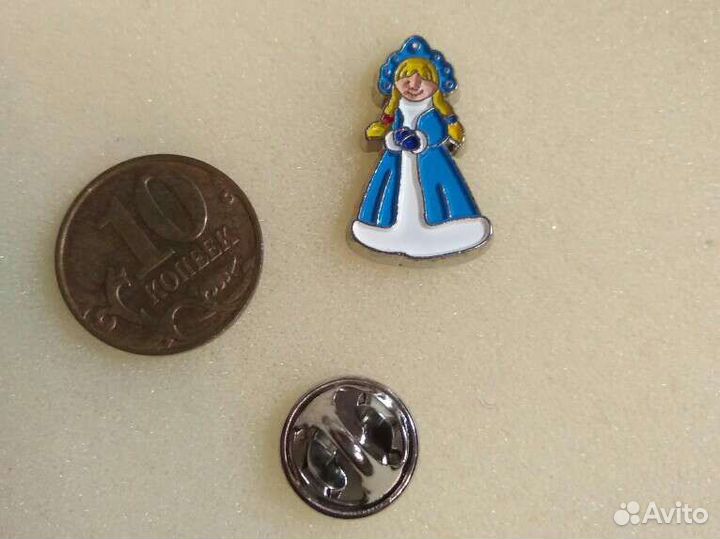 Значки с новым годом