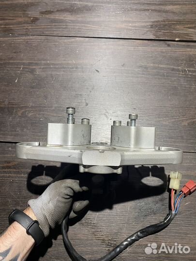 Верхняя траверса для Yamaha FJR1300 01-03