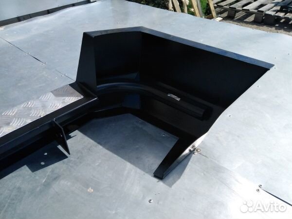 Бампер задний 