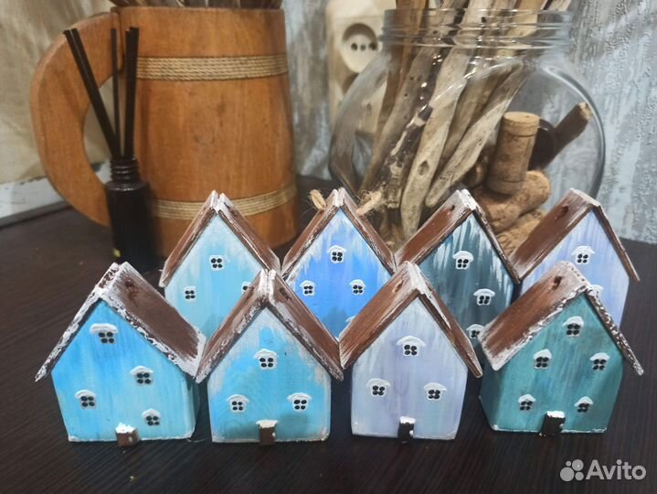 Новогодние игрушки на елку Домики из дерева