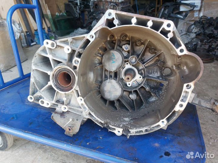 МКПП Kia Sorento 2 XM