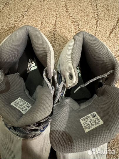 Баскетбольные кроссовки adidas ball365
