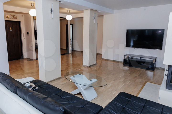 4-к. квартира, 160 м², 16/16 эт.
