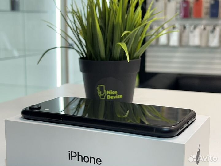 iPhone XR Black 64Gb