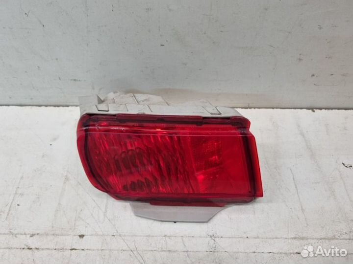 Фонарь противотуманный задний правый Toyota Land