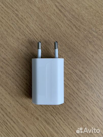 Зарядное устройство на iPhone 5вт