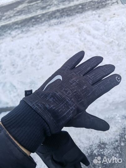 Перчатки Nike