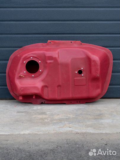 Топливный бак Митсубиси Аутлендер XL 4 wd топливны