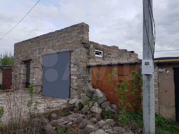 Гараж, > 30 м²