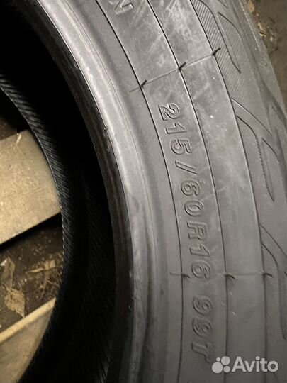 Yokohama Ice Guard Stud IG55 215/60 R16 99T