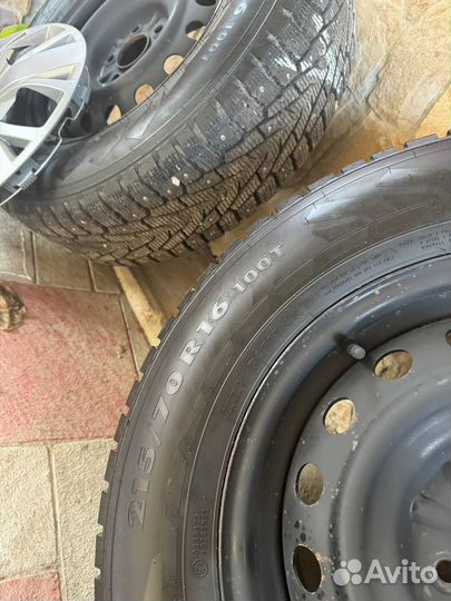 Зимний комплект Kia Sportage 215 70 16