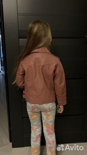 Кожаная куртка для девочки