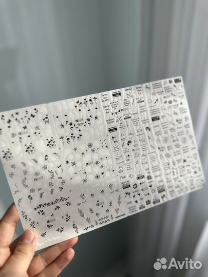 Наклейки для маникюра