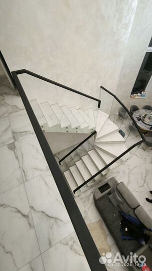 Ограждения для лестниц и балконов из стекла