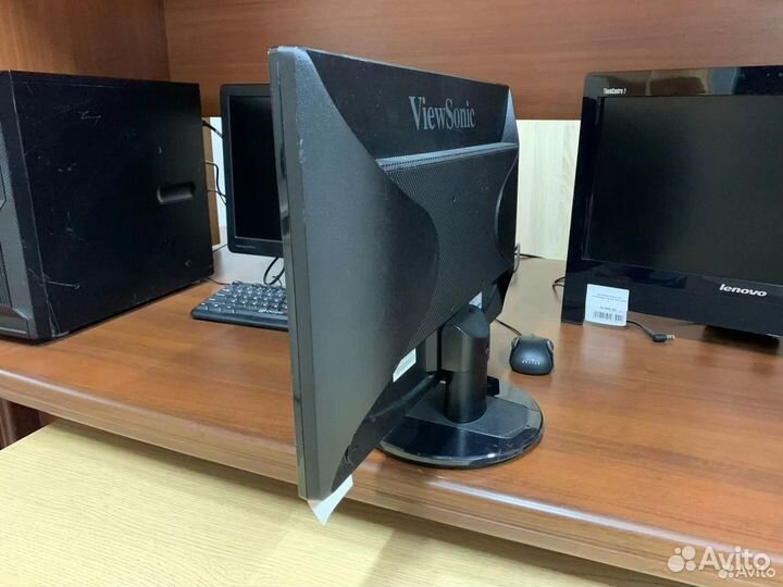 Монитор 20 дюйм