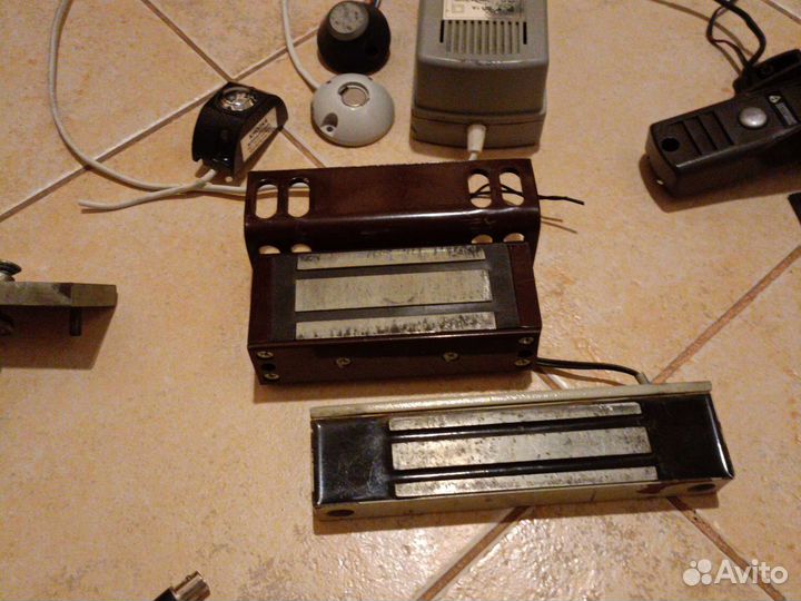 Вызывная панель Falcon Eye AVP-505U