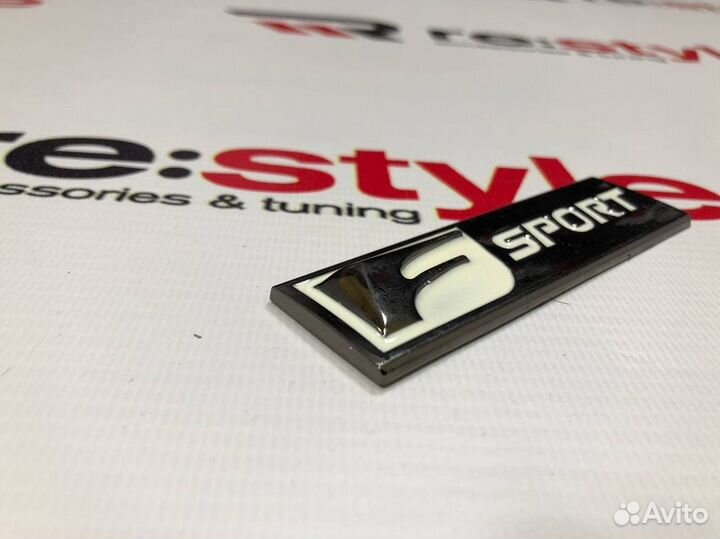 Эмблема Lexus F-Sport Длинная N148