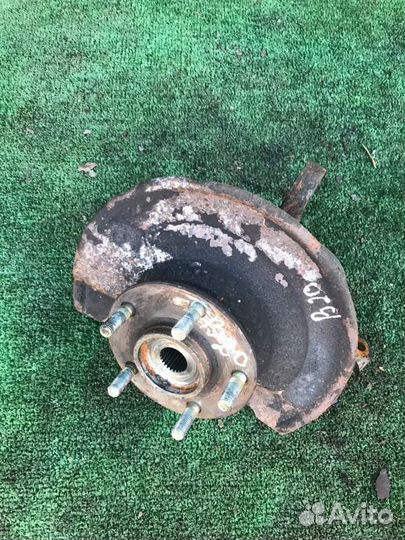 Кулак передний правый Mitsubishi Lancer 9 CS9W