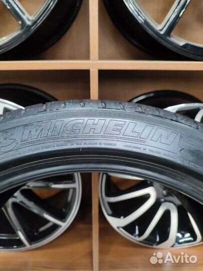 Michelin Pilot Sport 3 255/40 R20 и 285/35 R20 104Y