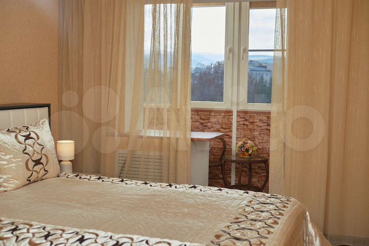 3-к. квартира, 90 м², 12/12 эт.