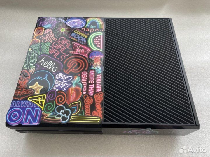 Xbox ONE, 400 игр, геймпад