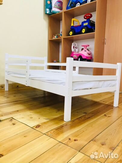 Кровать подростковая 