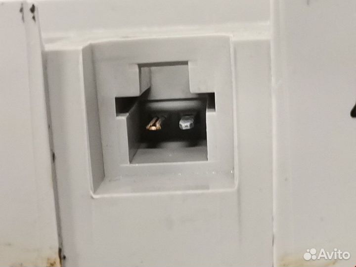 Фонарь салона (плафон) Nissan X-Trail T30 рест