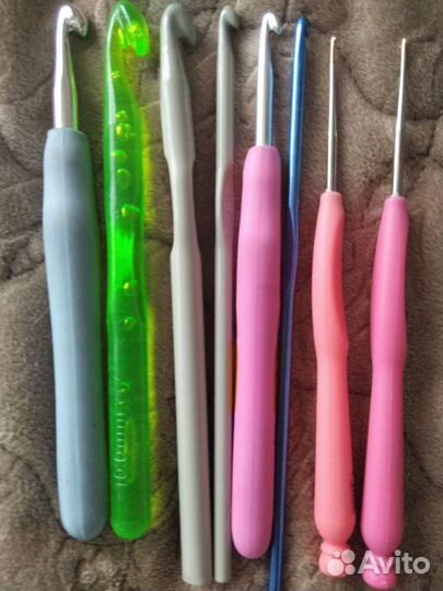 Спицы, крючки для вязания