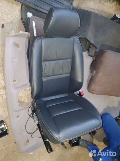 Сиденья передние на Мерседес G 2008AMG